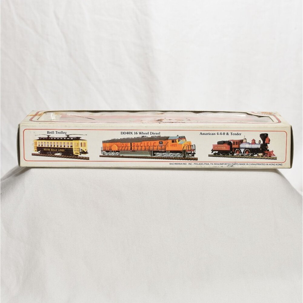 Bachmann HO Scale Southern Pacific 40' Boxcar SP 51187 Red Model Train - Picture 3 of 6
